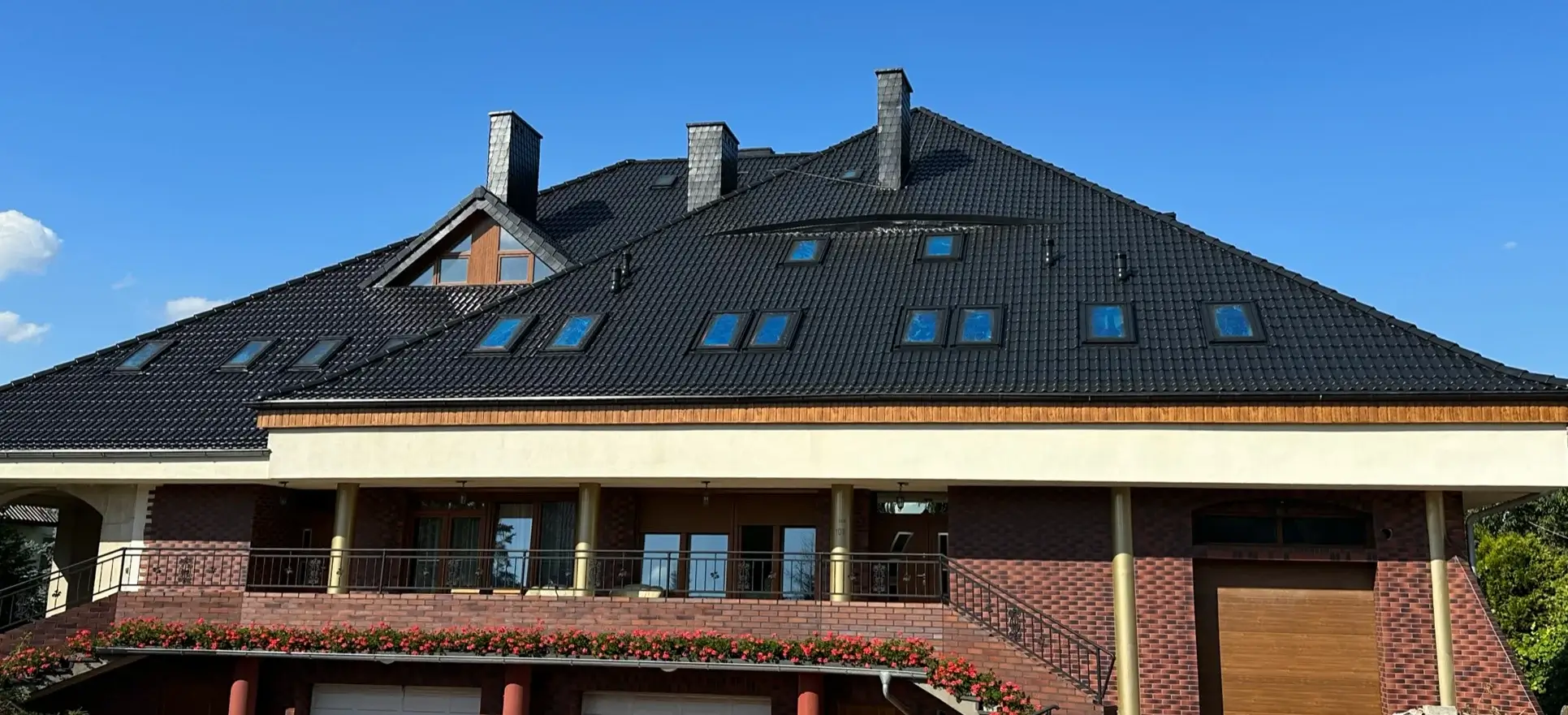 Dach z dachówki po malowaniu